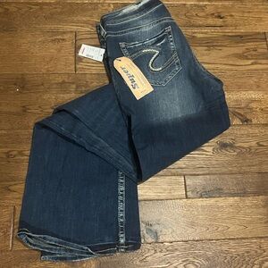 NWT Silver Suki Jeans Women's Indigo Boot Cut Jeans
